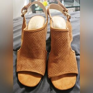 Womens Liz Claiborne Goldie Slingback Block Heel Sandal Size 7 rust color